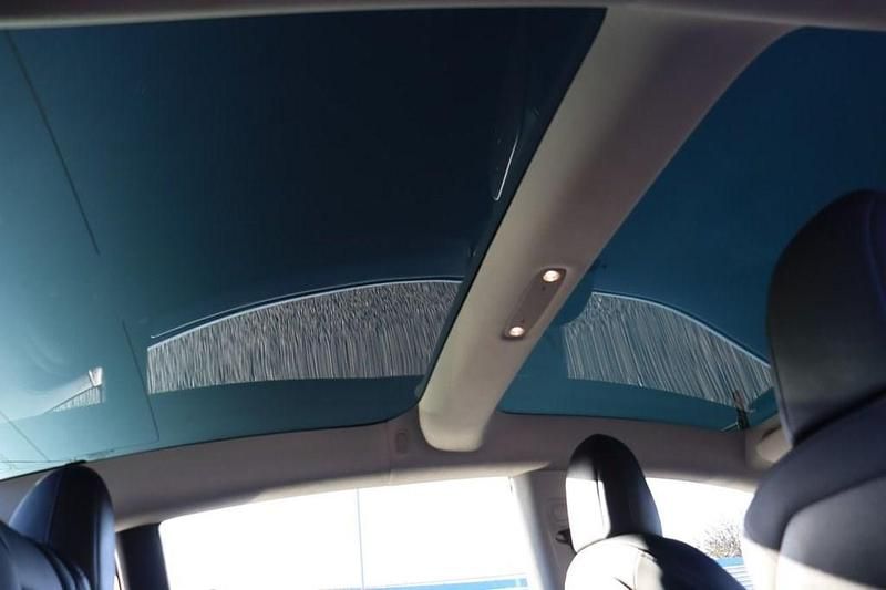 Used Tesla Model 3 235 kW (320 HP) 2020 White Sedan