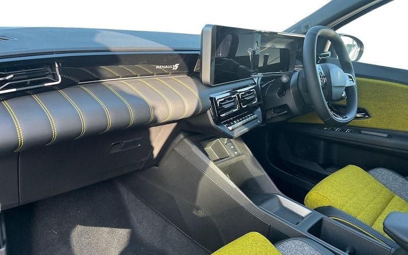 Novo Renault 5 E-Tech Iconic 110 kW (150 HP) 2025 Citadino