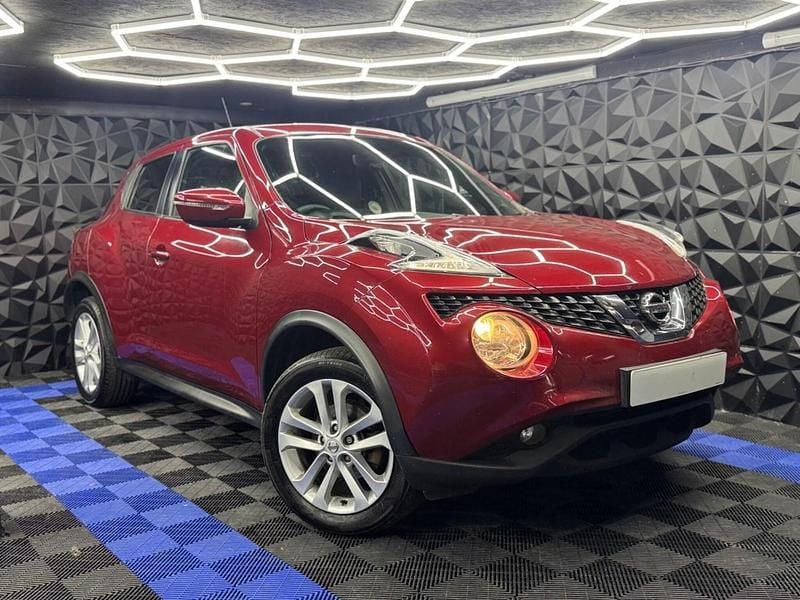 Red Used 2017 Nissan Juke N-Connecta SUV | £3,495 (Good price) - Image 1/4