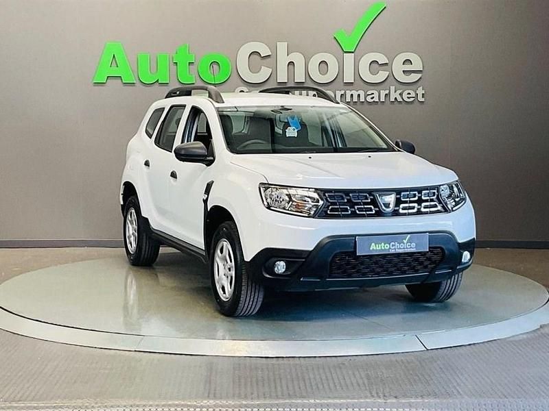 Begagnad Dacia Duster Essentiel 100 HK (73 kW) 2020 Vit SUV