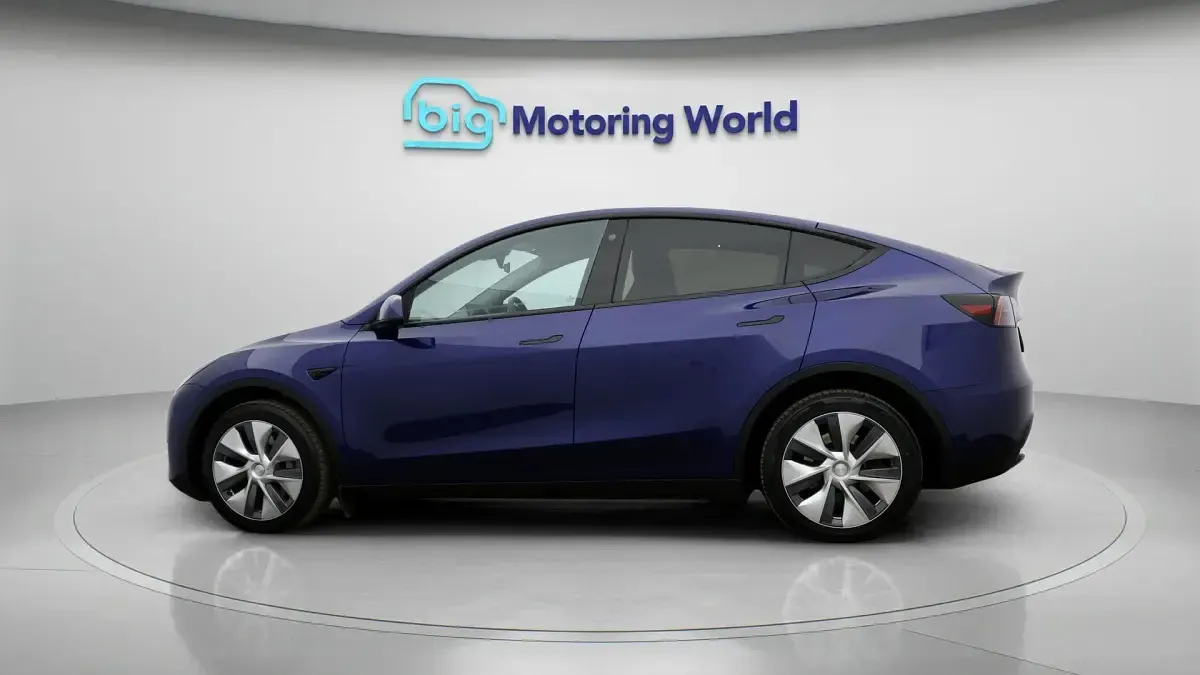 Used Tesla Model Y Long Range AWD 378 kW (514 HP) 2023 Blue SUV