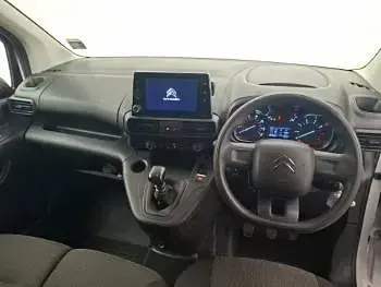 Usado Citroën Berlingo 100 HP (73 kW) 2024 Branco Monovolume