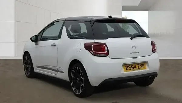 Used Citroën DS3 PureTech 110 HP (80 kW) 2014 White Hatchback