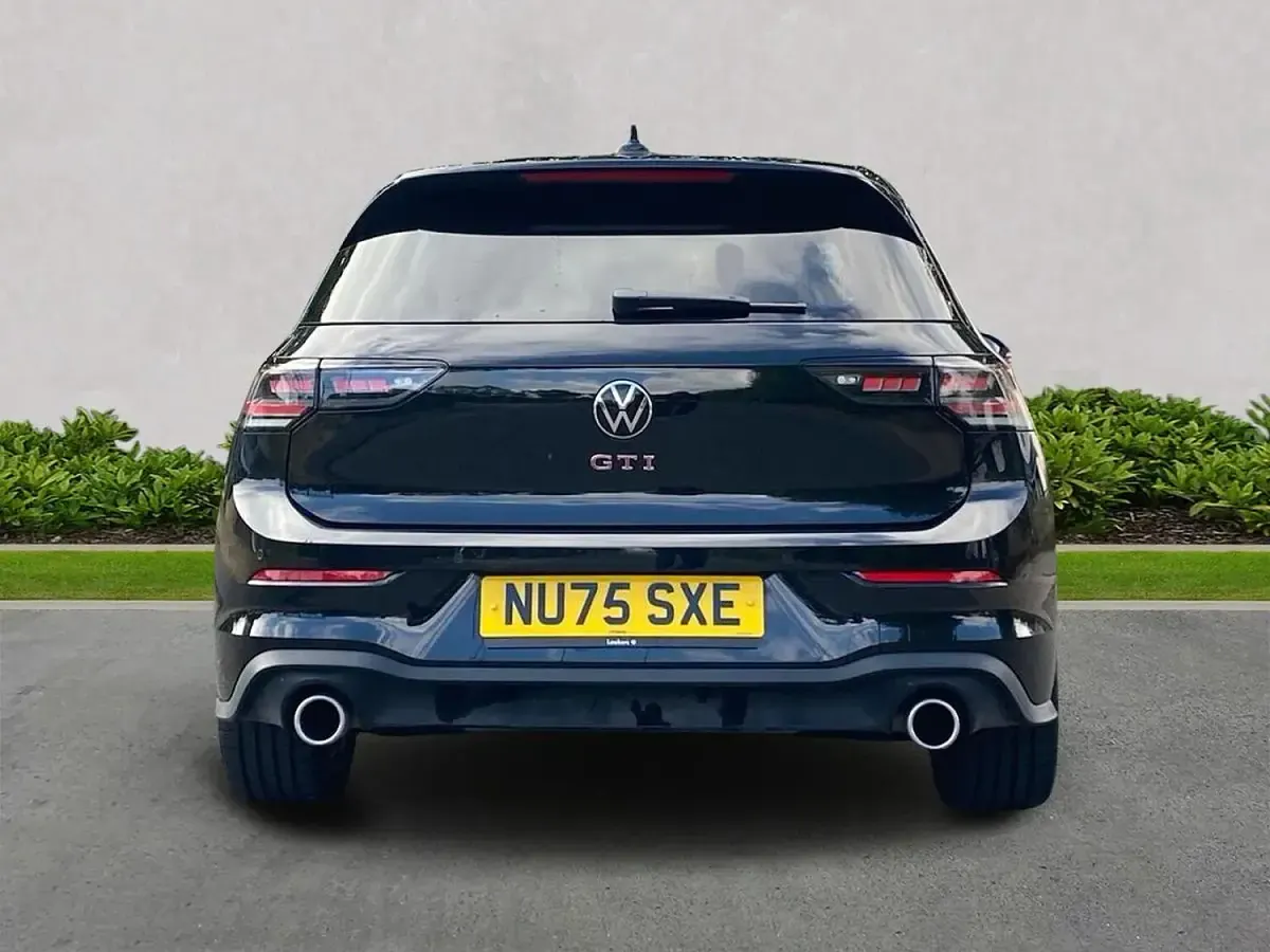 Used VW Golf VIII GTI 265 HP (194 kW) 2025 Black Hatchback