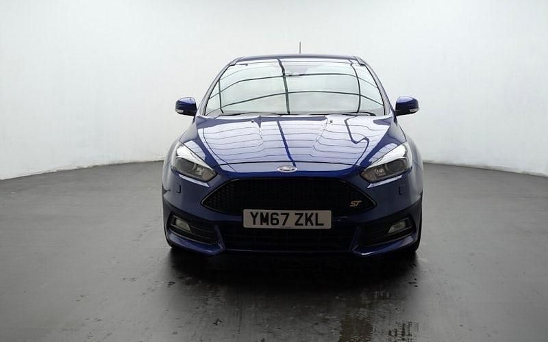 Used Ford Focus ST 185 HP (136 kW) 2016 Blue Hatchback