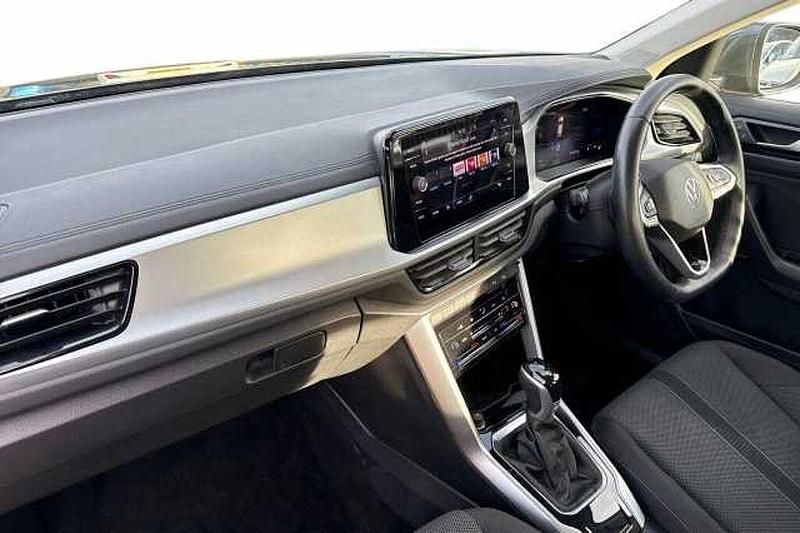 Used VW T-Roc Life 150 HP (110 kW) 2023 Grey SUV