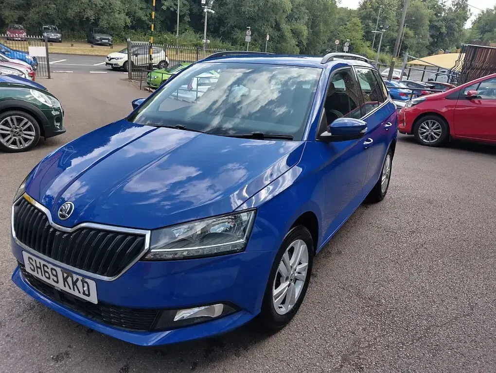 Used Skoda Fabia SE 95 HP (69 kW) 2020 Blue Hatchback