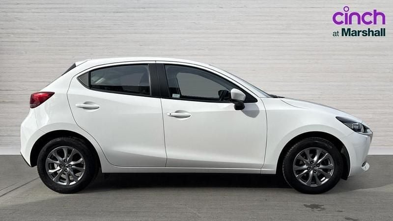 Used Mazda 2 75 HP (55 kW) 2022 White