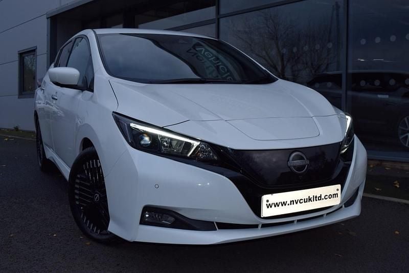 White Used 2024 Nissan Leaf Shiro Hatchback | £13,985 (A bit pricey) - Image 1/4
