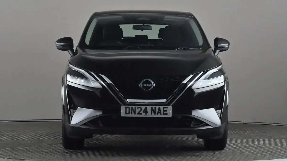 Used Nissan Qashqai Acenta Premium 140 HP (102 kW) 2024 Black SUV