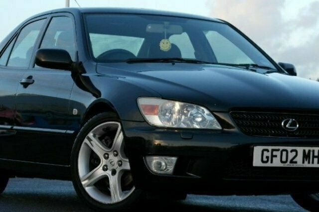 Used 2002 Lexus IS200 Sedan | £2,000 (Fair price) - Image 1/4
