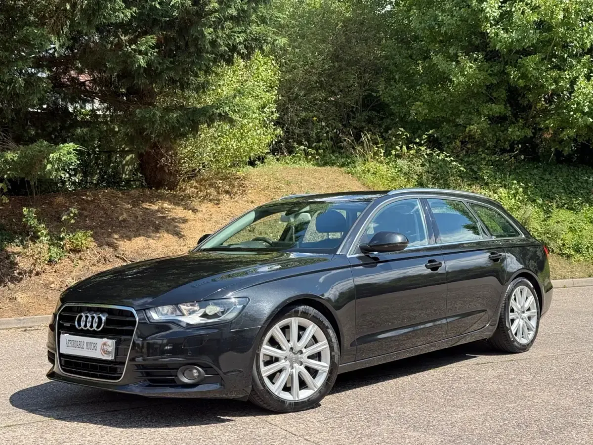 Begagnad Audi A6 2012 Svart Kombi