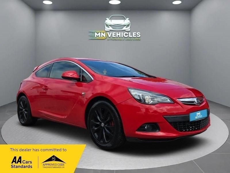 Red Used 2012 Vauxhall Astra GTC SRi Hatchback | £3,350 (Fair price) - Image 1/4