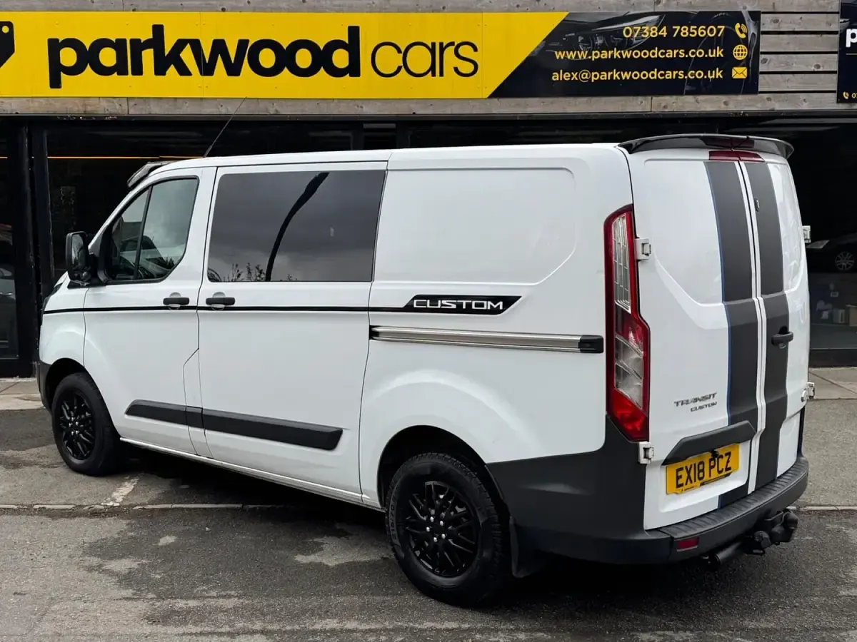 Used Ford Transit Custom 105 HP (77 kW) 2018 White Van