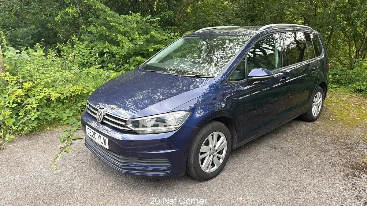 Used VW Touran Family 150 HP (110 kW) 2020 Blue MPV