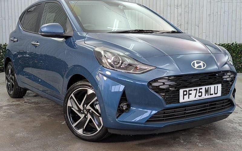 New 2026 Hyundai i10 Premium Hatchback | £17,591 (Fair price) - Image 1/4