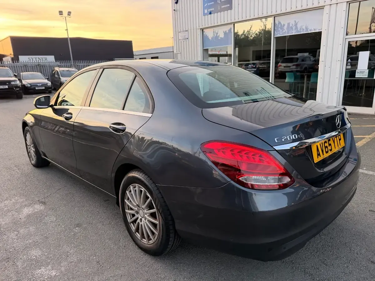 Used Mercedes C200 Executive 136 HP (100 kW) 2016 Grey Sedan