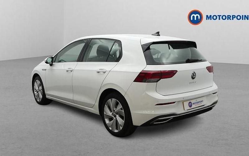 Second-hand VW Golf VIII Style 150 CP (110 kW) 2024 Hatchback