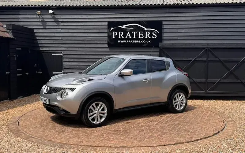 Used Nissan Juke N-Connecta 116 HP (85 kW) 2017 Silver SUV