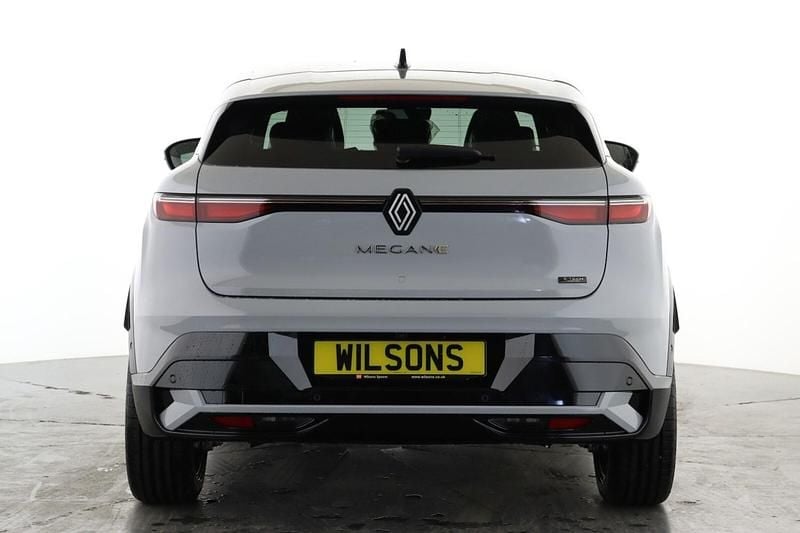 Used Renault Megane E-Tech Komfort 160 kW (218 HP) 2024 Grey  Hatchback
