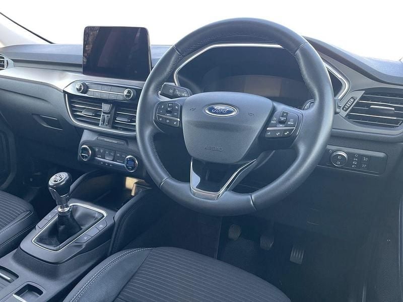 Used Ford Kuga Titanium 150 HP (110 kW) 2020 White SUV