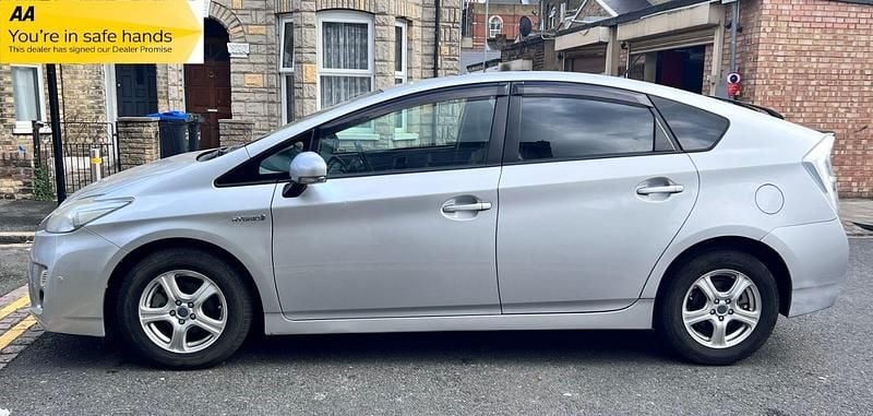 Silver Used 2009 Toyota Prius Hatchback | £5,950 (Fair price) - Image 1/4