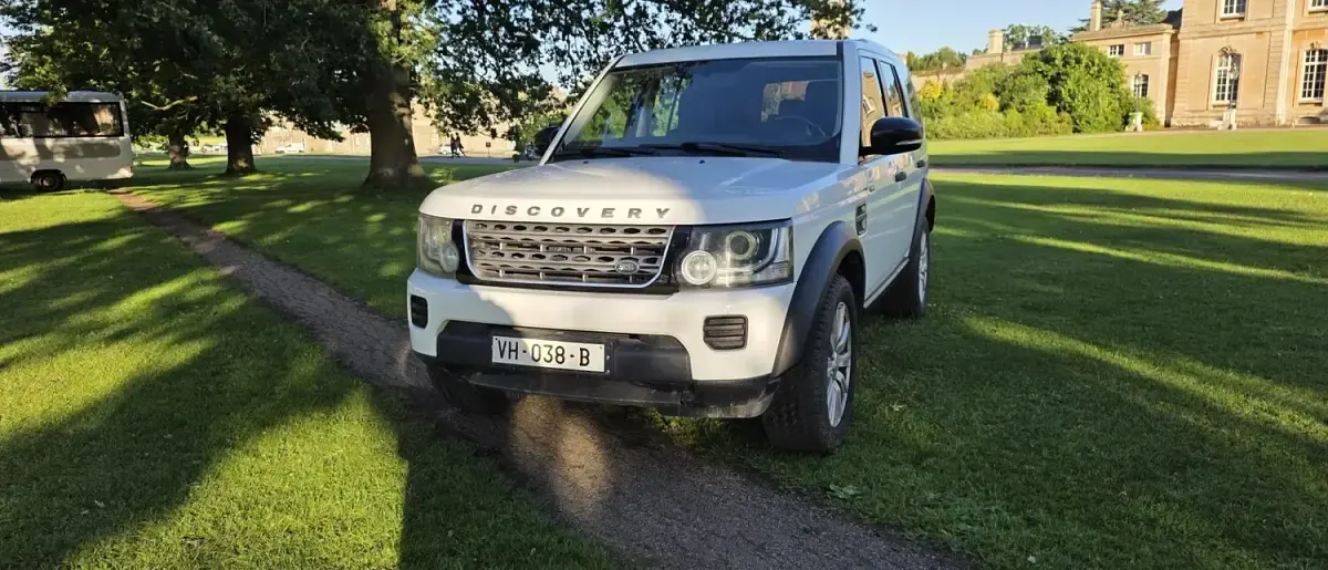 Used Land Rover Discovery HSE 2014 White SUV
