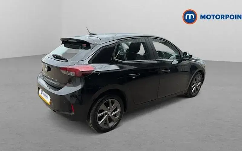 Usado Vauxhall Corsa Design Edition 75 HP (55 kW) 2024 Citadino