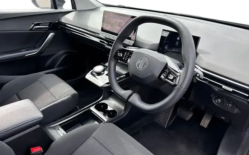 Used MG MG4 EV SE 125 kW (170 HP) 2025 Grey Hatchback