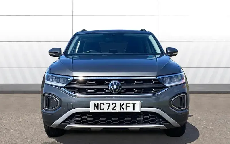 Used VW T-Roc Life 150 HP (110 kW) 2025 SUV