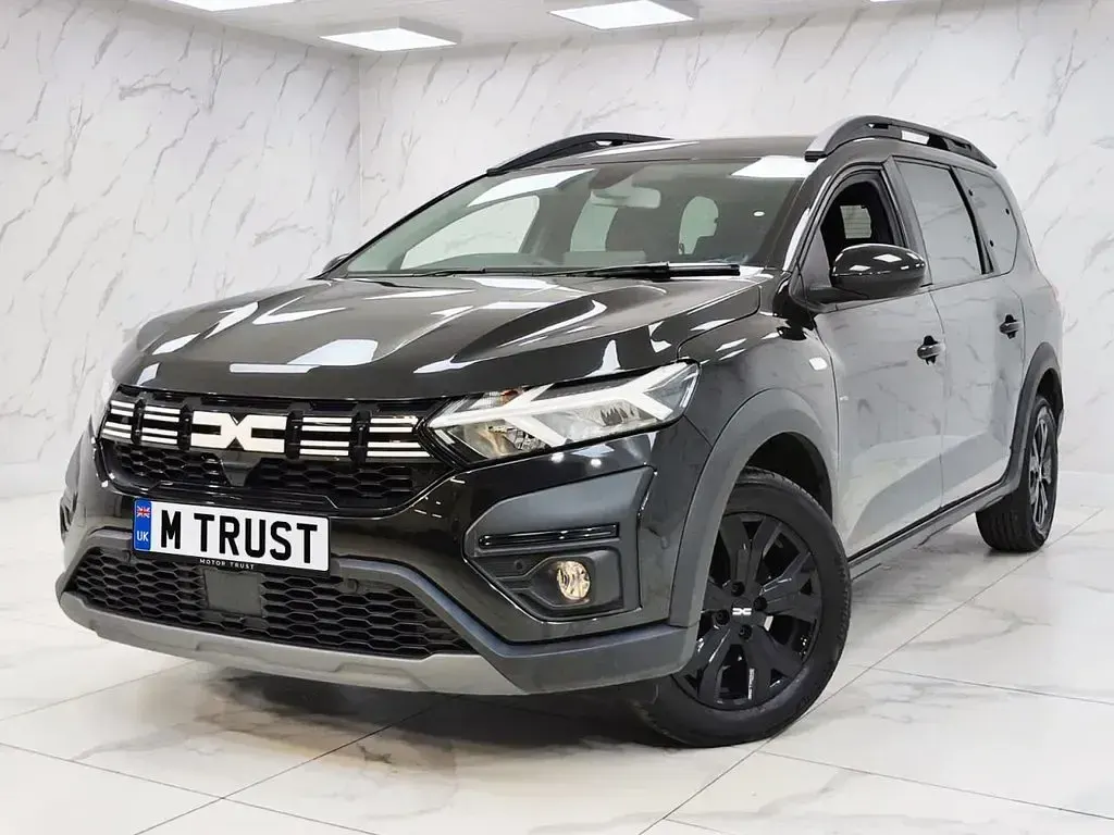 Used Dacia Jogger Extreme 110 HP (80 kW) 2023 Black MPV