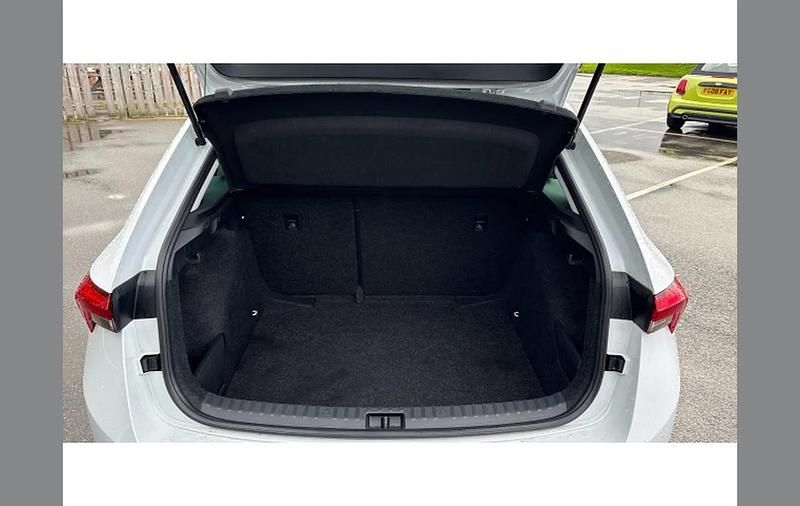 Used Skoda Scala SE L 150 HP (110 kW) 2021 White Hatchback