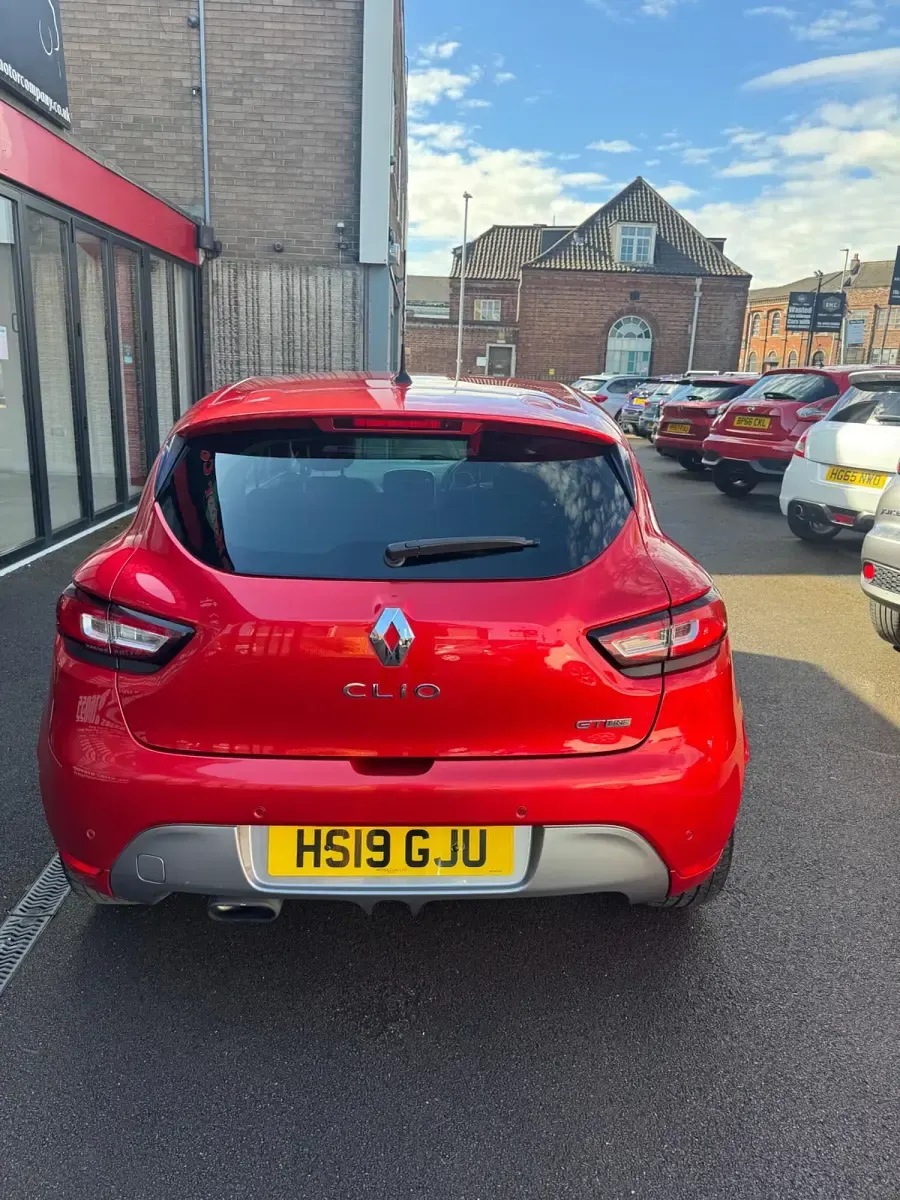 Used Renault Clio IV GT-Line 90 HP (66 kW) 2019 Red Hatchback