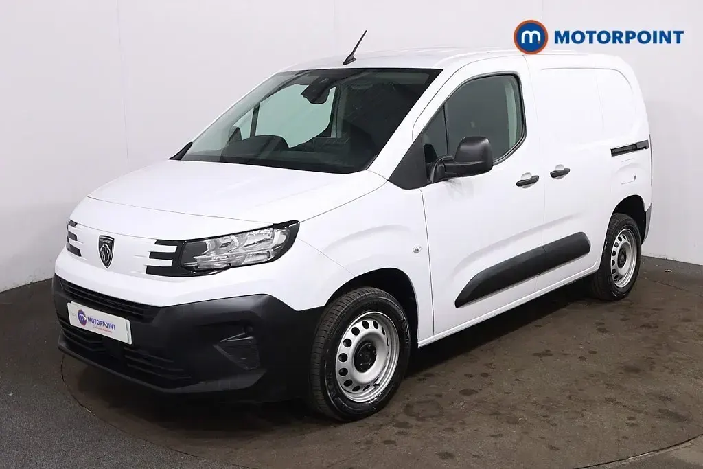Second-hand Peugeot Partner 2025 Alb Monovolum
