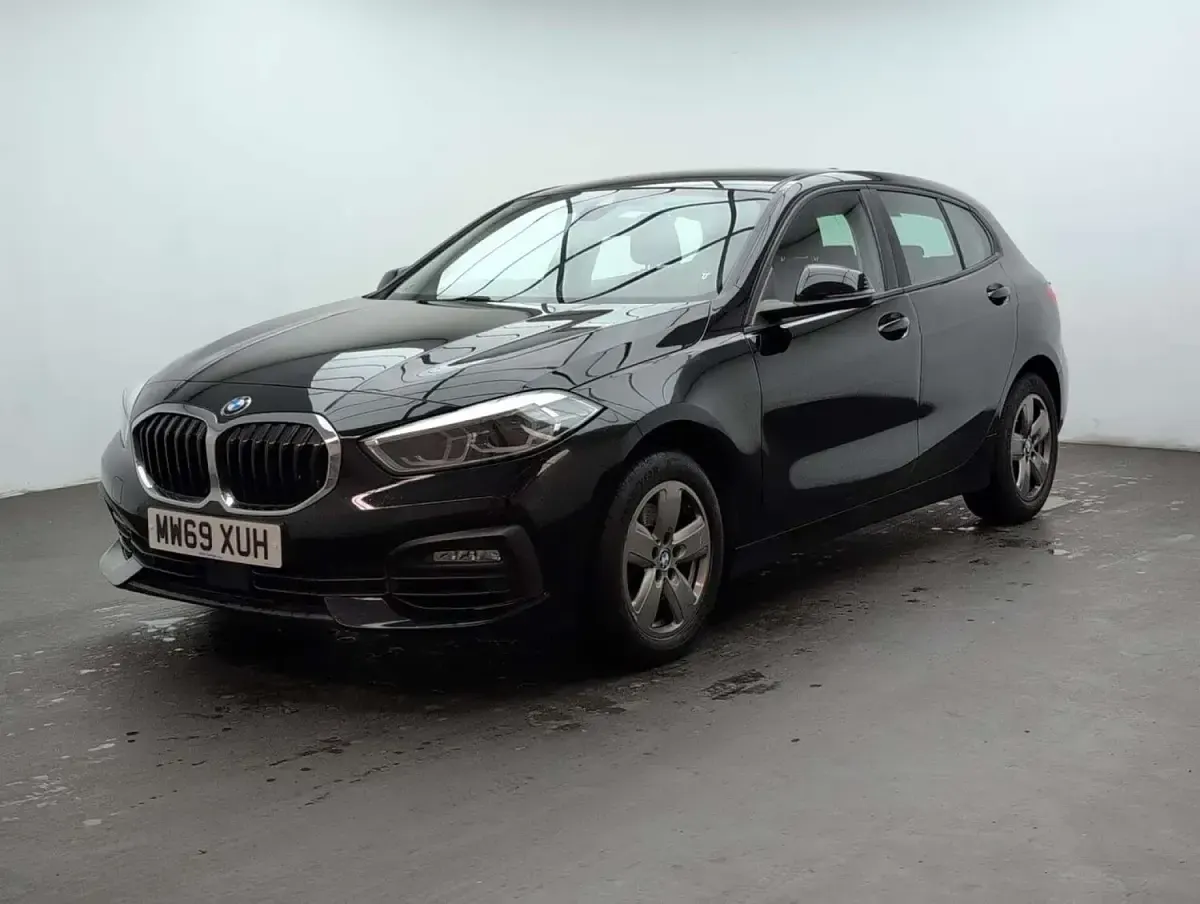 Used BMW 118 2019 Black Hatchback