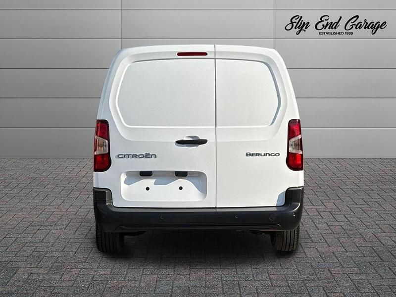 New Citroën Berlingo 100 HP (73 kW) 2026 White MPV