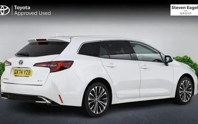 Gebraucht Toyota Corolla Design 140 PS (102 kW) 2026 Kombi