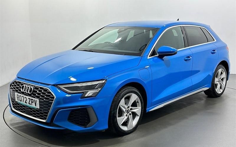 Used Audi A3 Sportback e-tron S-Line 204 HP (150 kW) 2025 Hatchback