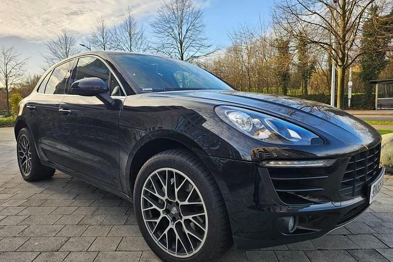 Used 2015 Porsche Macan SUV | £16,799 (Fair price) - Image 1/1