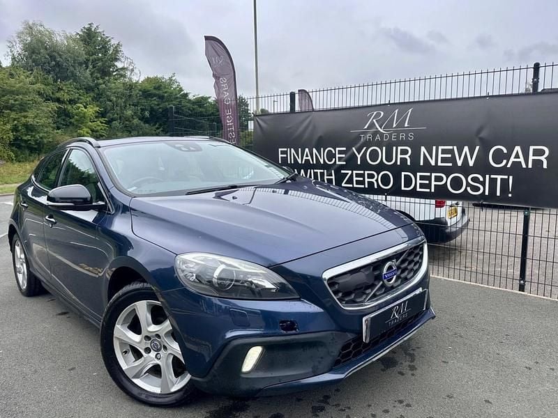 Blue Used 2014 Volvo V40 CC Estate | £3,795 (Fair price) - Image 1/4