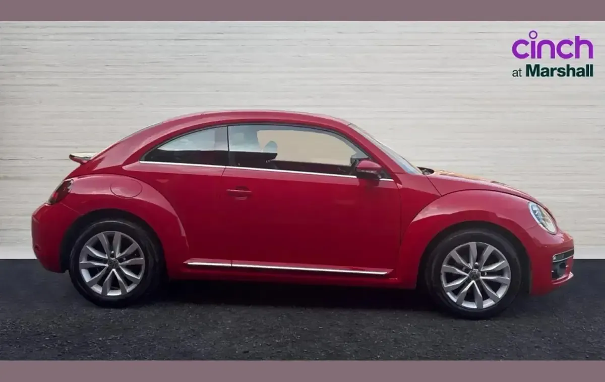 Used VW Beetle Design 150 HP (110 kW) 2017 Red Hatchback