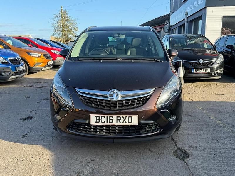 Used Vauxhall Zafira SRi 140 HP (102 kW) 2016 Brown MPV