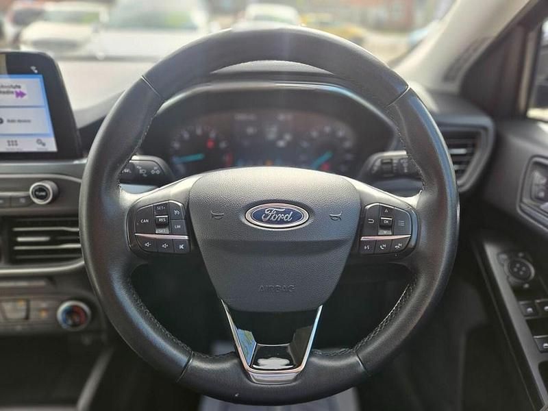 Used Ford Focus Active 125 HP (91 kW) 2019 Blue Hatchback