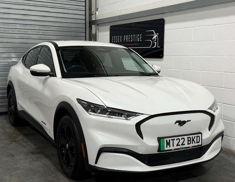 Used Ford Mustang Mach-E Standard Range 197 kW (268 HP) 2022 White SUV