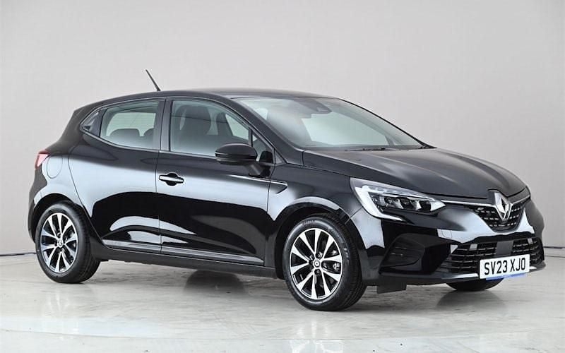 Used Renault Clio V Evolution 145 HP (106 kW) 2023 Black Hatchback