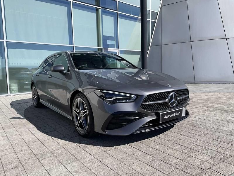 Used Mercedes CLA200 Executive 163 HP (119 kW) 2023 Grey Estate
