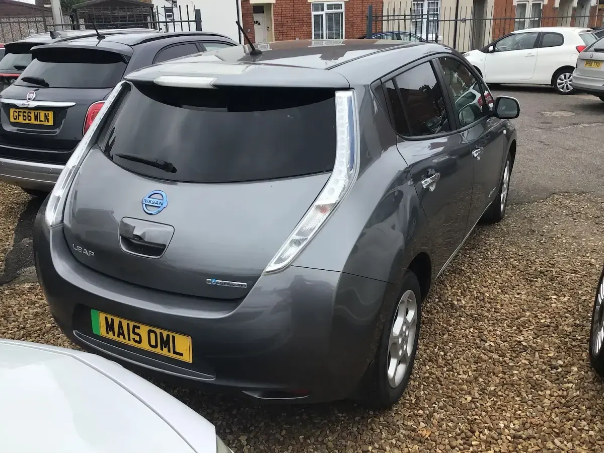 Used Nissan Leaf Acenta 80 kW (109 HP) 2015 Grey Hatchback