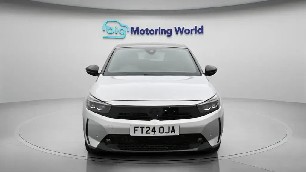 Used Vauxhall Corsa Ultimate 101 HP (74 kW) 2024 Silver Hatchback