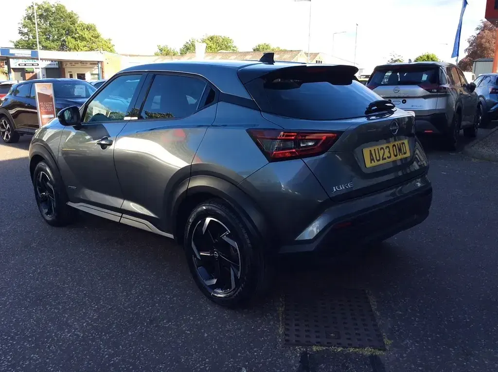 Used Nissan Juke N-Connecta 2023 Gun metallic SUV