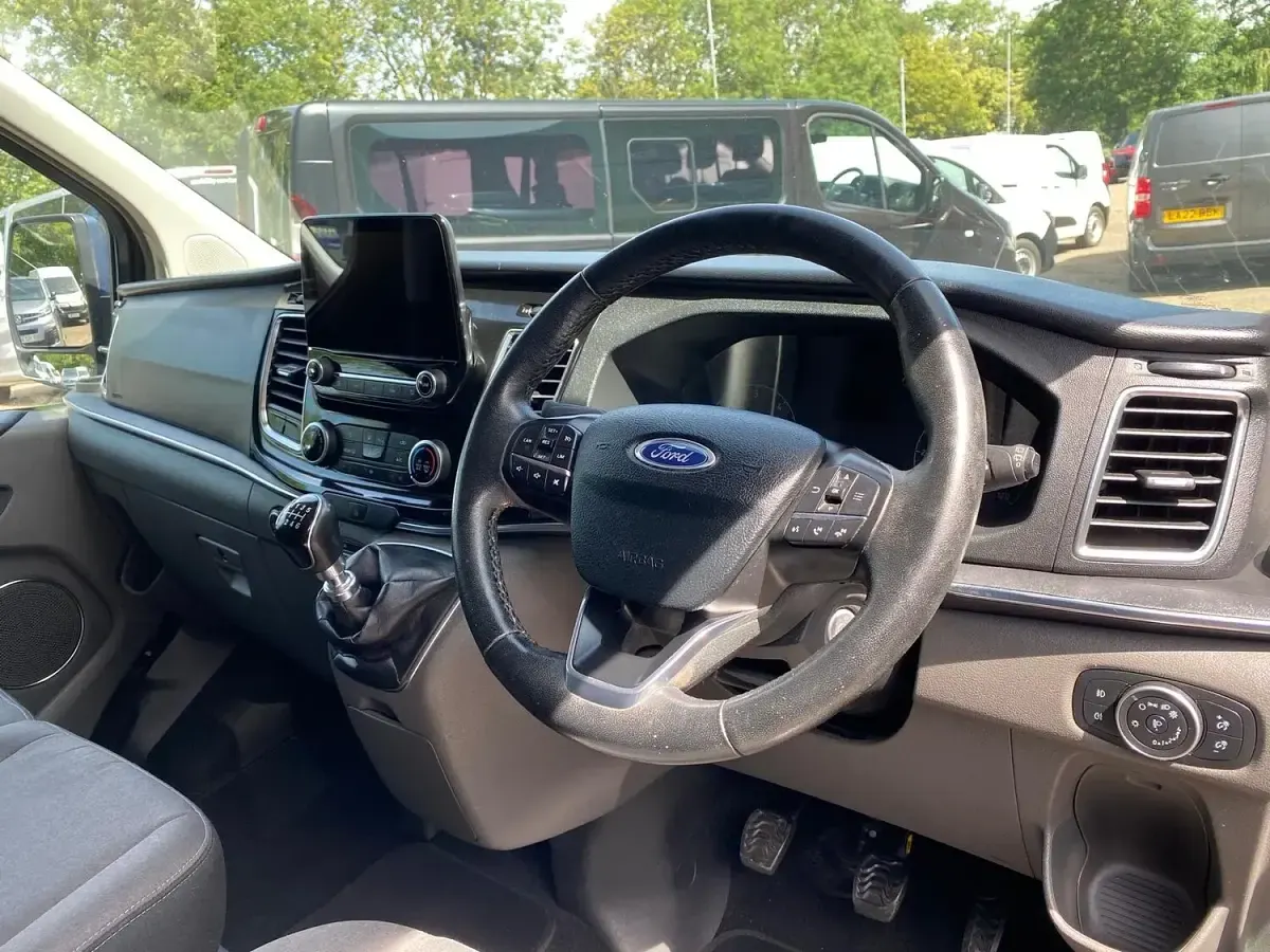 Used Ford Tourneo Custom Titanium 2021 Blue Van